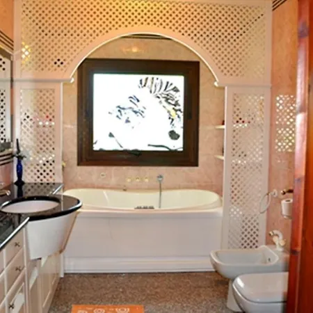 Lucia Pittulongu Apartman Olbia